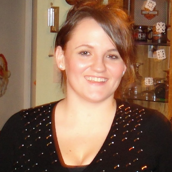 Meet your Posher, Amber - Picture 1 of 1